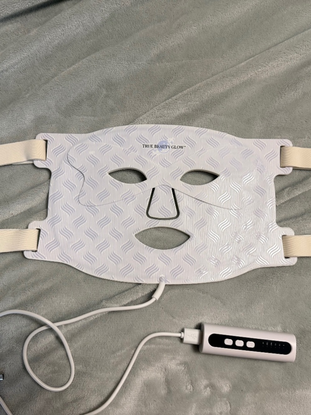 True Beauty Glow Deluxe Mask